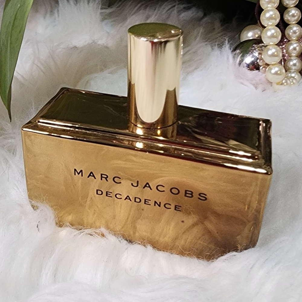 Decadence Rouge Noir Edition by Marc Jacobs  3.4 oz EDP for women used